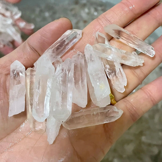 1000g/bag Bulk Natural Clear Quartz – Raw Crystal Point Wands for Healing & Home Decor